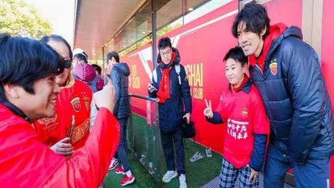 潘喜明立誓：矢志不渝，携手共创辽宁足球辉煌，摒弃瞬间绽放的短暂辉煌！